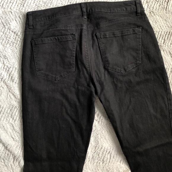 F21 Gorgeous Black Studded Jeans - Picture 5 of 5